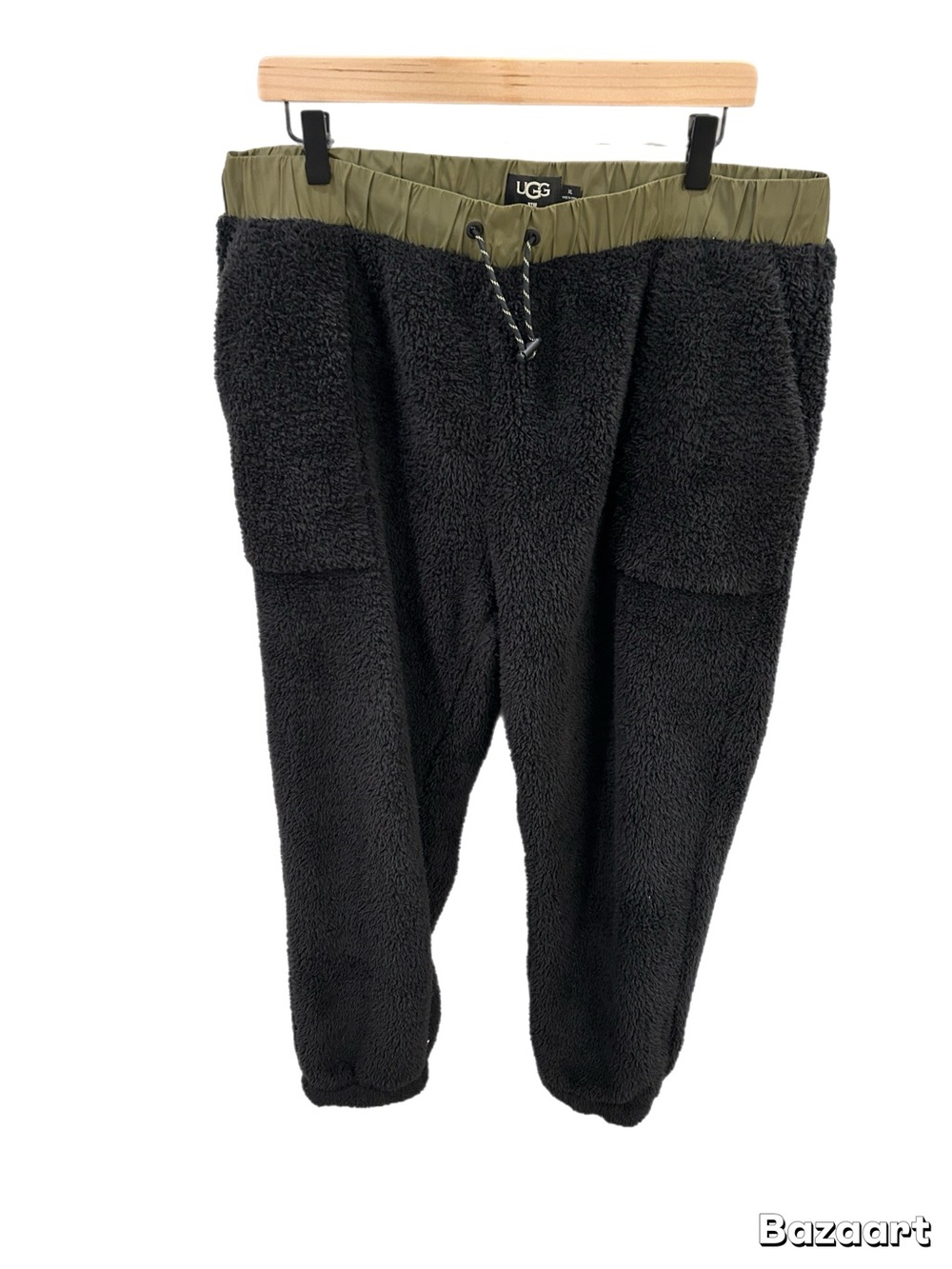 UGG Niko Sherpa Joggers – Men’s XL